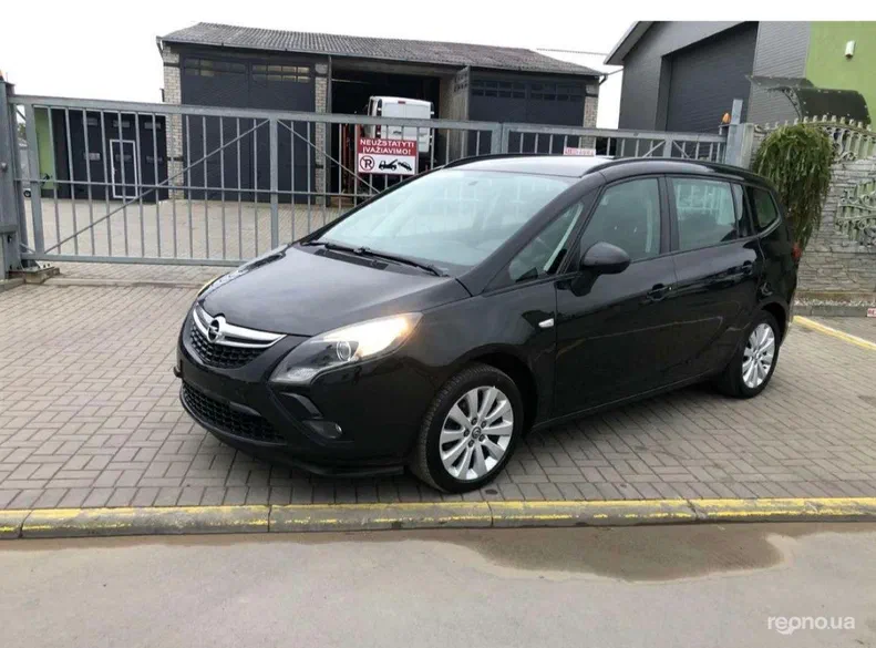 Opel Zafira 2012