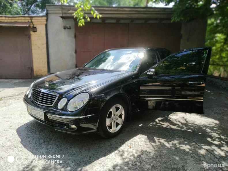 Mercedes-Benz E-Класс 2005