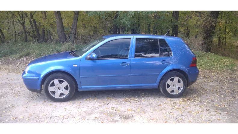 Volkswagen Golf 2000