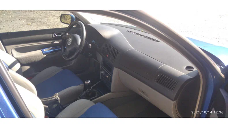 Volkswagen Golf 2000 - 8