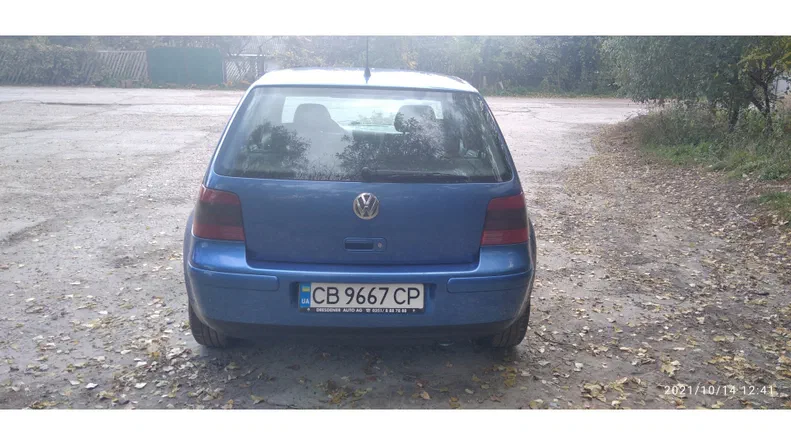 Volkswagen Golf 2000 - 5