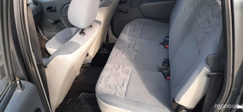 Dacia Logan 2009 - 6