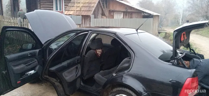 Volkswagen  Bora 2001 - 6