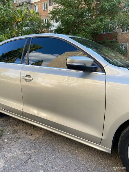 Volkswagen Jetta 2013