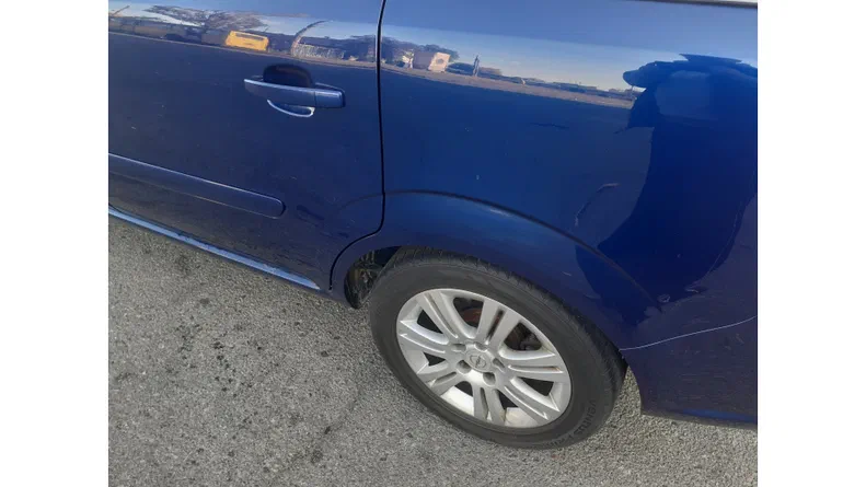 Opel Zafira 2009 - 6