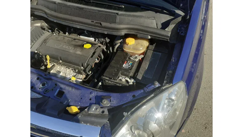 Opel Zafira 2009 - 30