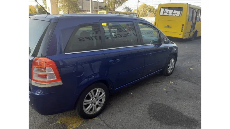 Opel Zafira 2009 - 58