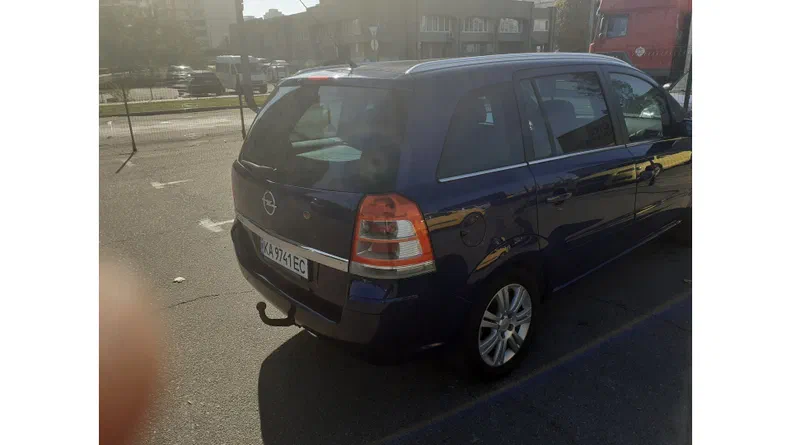 Opel Zafira 2009 - 22
