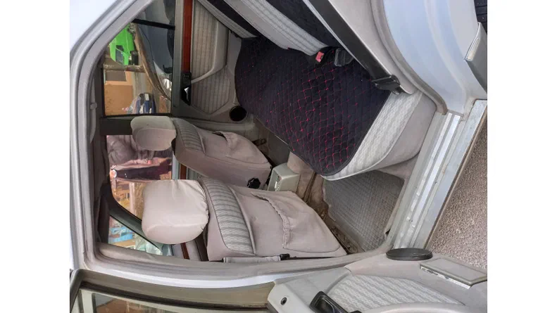 Mercedes-Benz E-Клас 1992 - 6