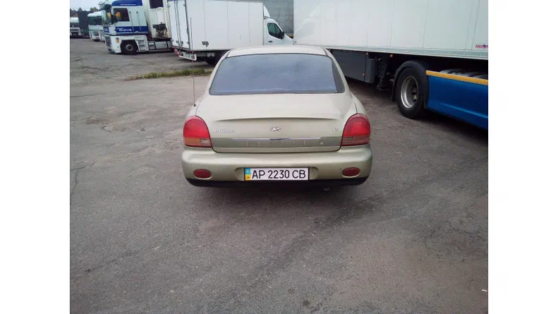 Hyundai Sonata 1999