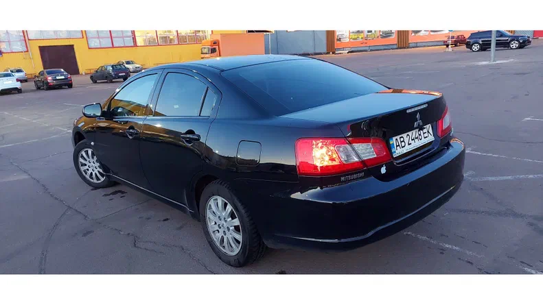 Mitsubishi Galant 2009 - 9