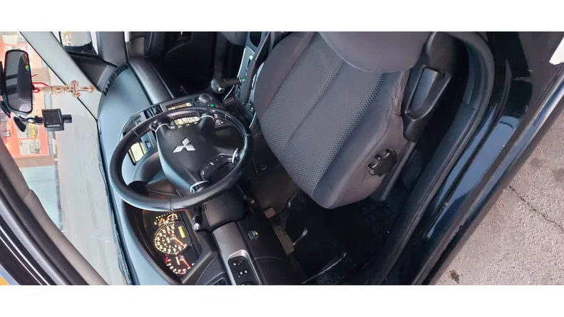 Mitsubishi Galant 2009 - 10