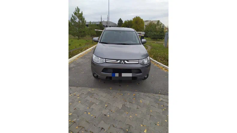 Mitsubishi Outlander 2013 - 6