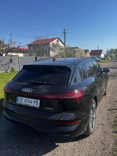 Audi e-tron 2021 - 4