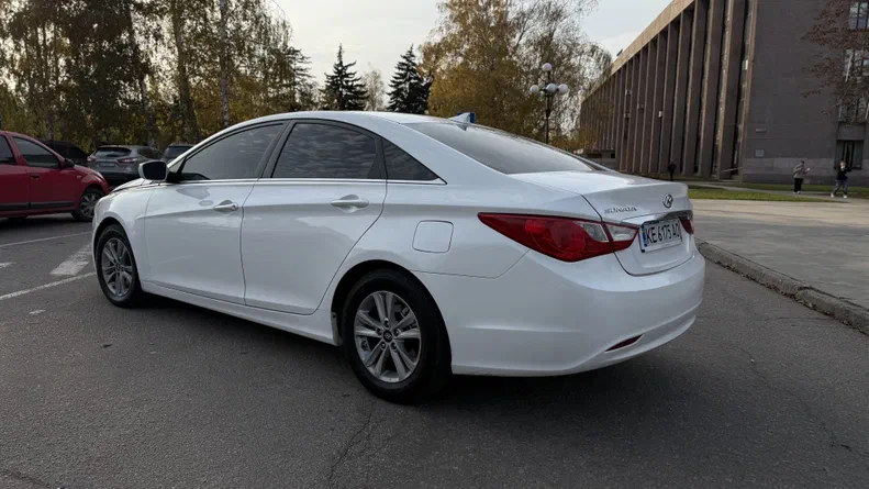 Hyundai Sonata 2013 - 3