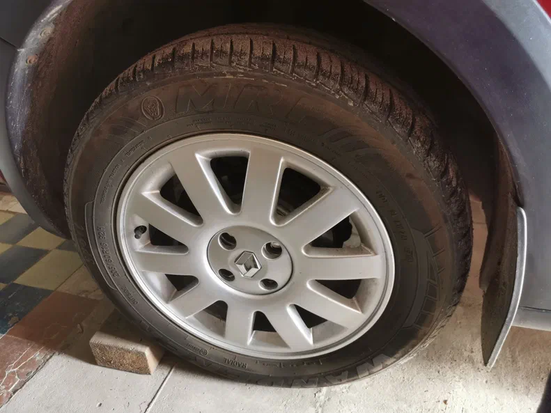 Renault Sandero 2015