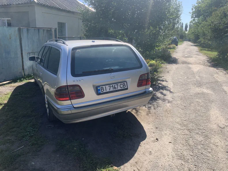 Mercedes-Benz E-Клас 2001 - 11