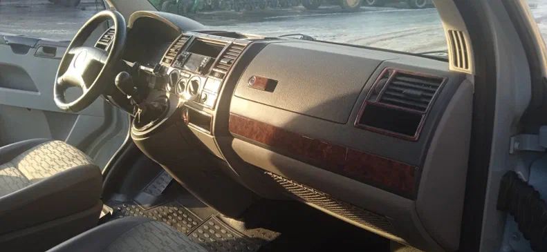 Volkswagen Transporter 2006 - 9