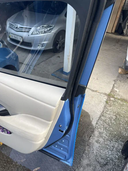 Nissan Leaf 2011 - 11