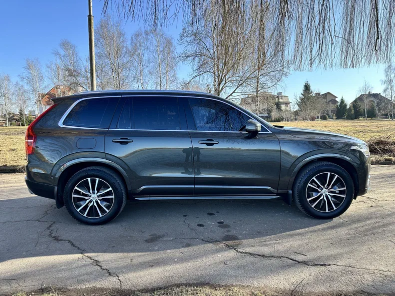 Volvo XC90 2021 - 19