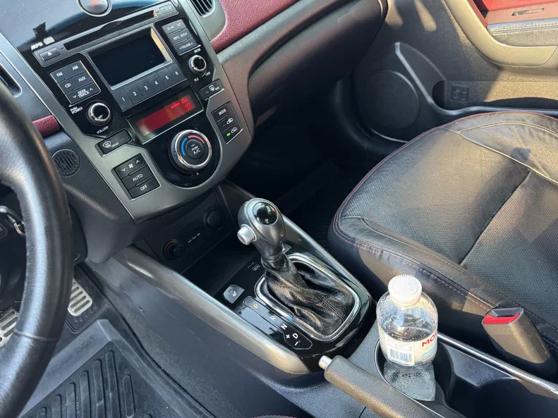 Kia Cerato 2012 - 27