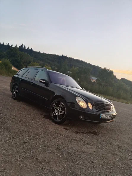Mercedes-Benz E-Клас 2004 - 9