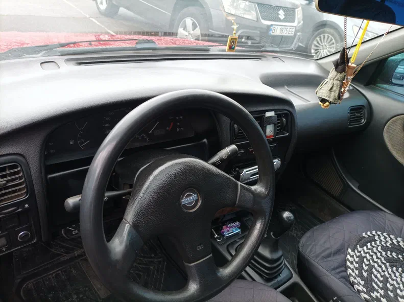 Nissan Primera 1993 - 5
