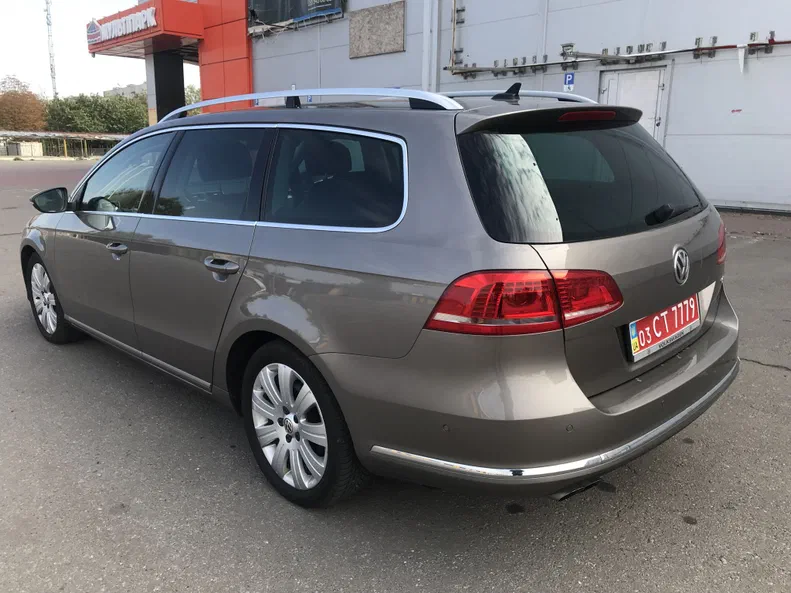 Volkswagen Passat 2013 - 5