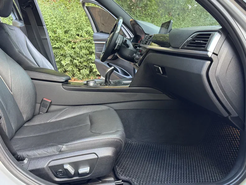 BMW 3 серія 2015 - 29