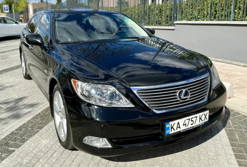 Lexus LS 2009 - 11