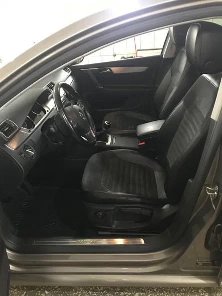 Volkswagen Passat 2013 - 12