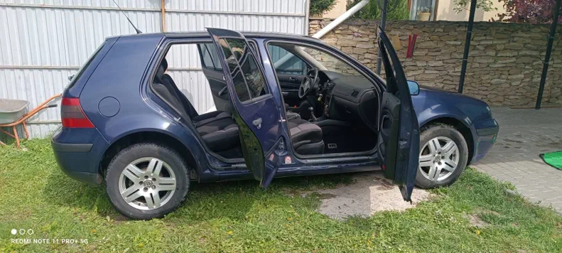 Volkswagen Golf 2002 - 10