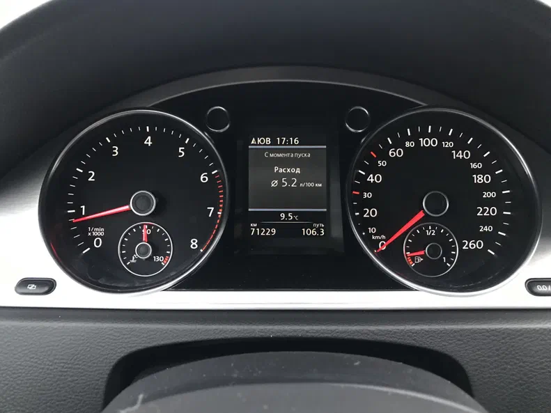 Volkswagen Passat 2013 - 45