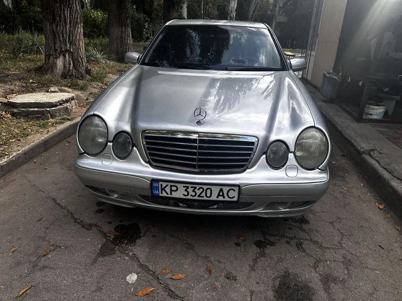 Mercedes-Benz E-Клас 2000 - 12