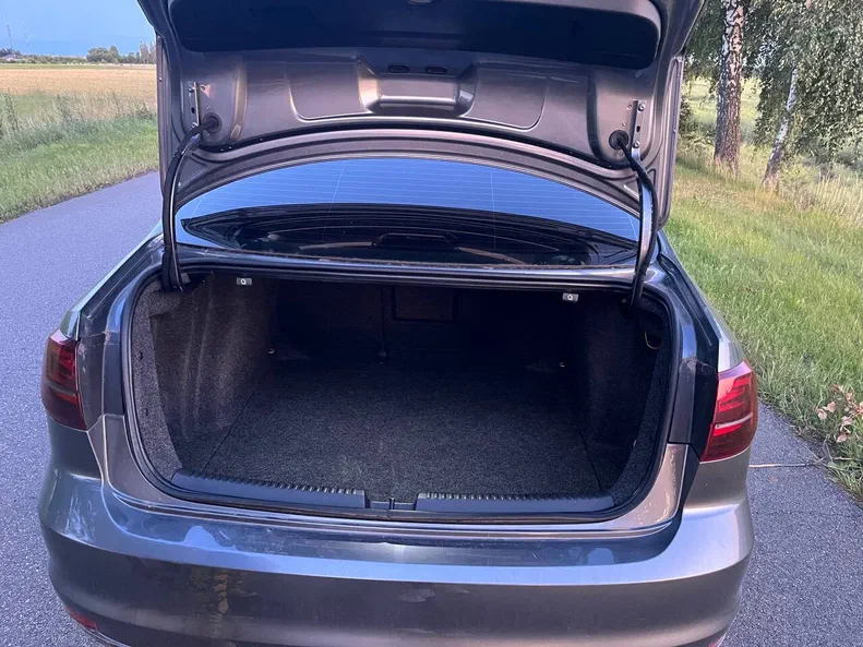 Volkswagen Jetta 2015 - 5