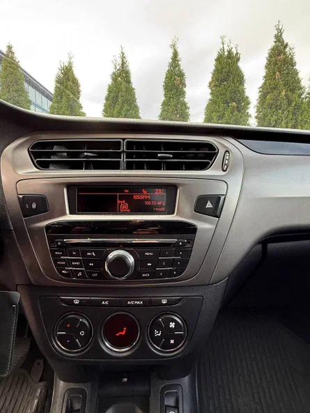 Peugeot 301 2018 - 15