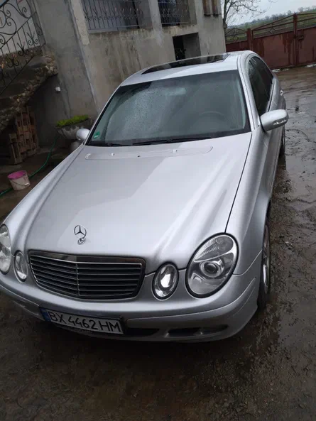 Mercedes-Benz E-Клас 2004 - 8