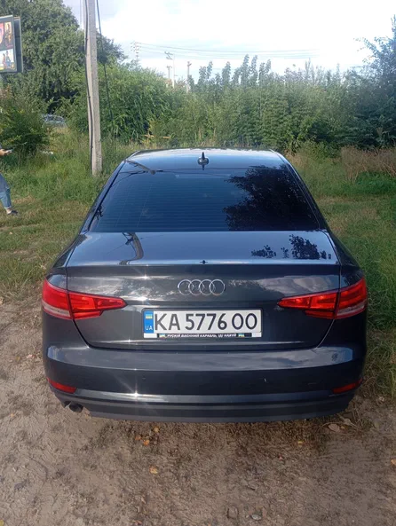 Audi A4 2018 - 12