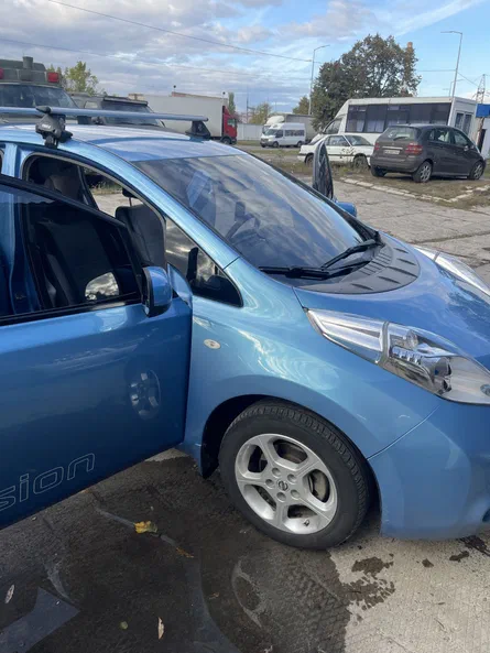 Nissan Leaf 2011 - 10