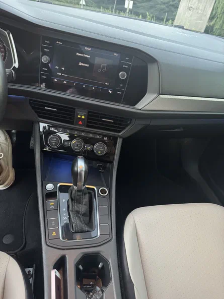 Volkswagen Jetta 2019 - 15