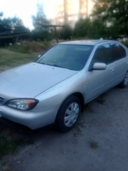 Nissan Primera 1999