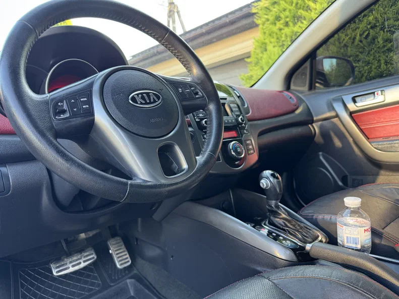 Kia Cerato 2012 - 29