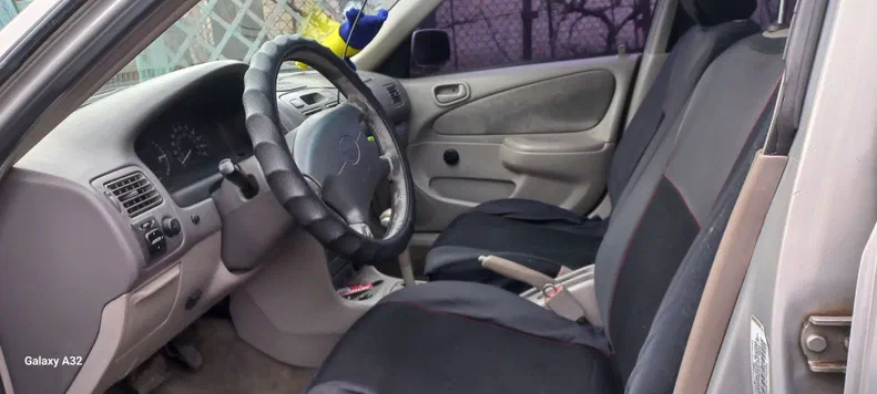 Toyota Corolla 2000 - 5