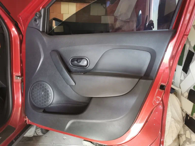 Renault Sandero 2015 - 11