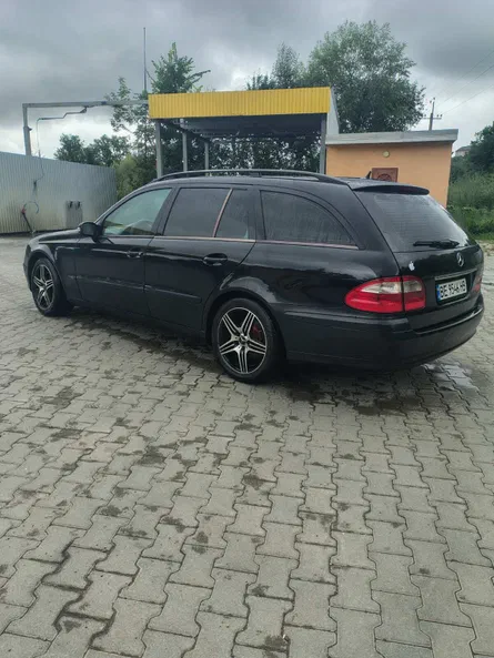 Mercedes-Benz E-Класс 2004