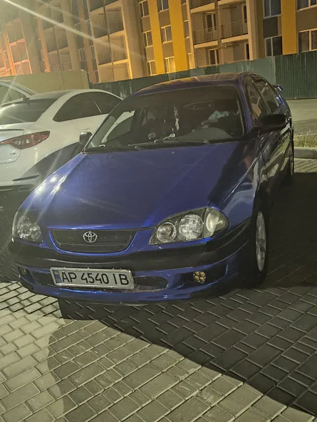 Toyota Avensis 1999