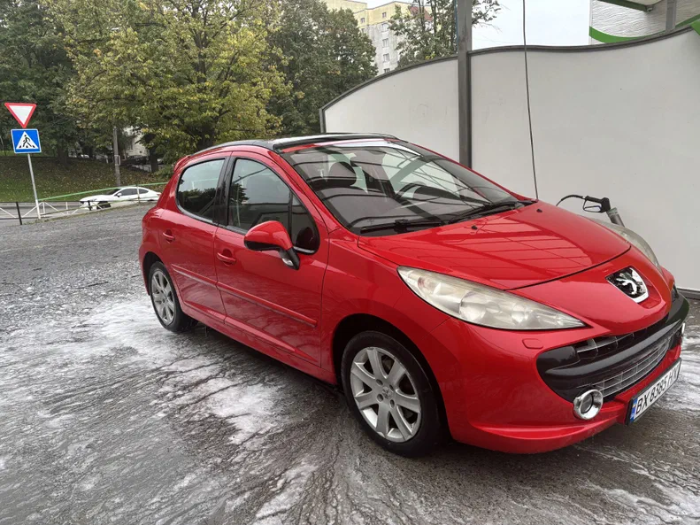 Peugeot 207 2007 - 9