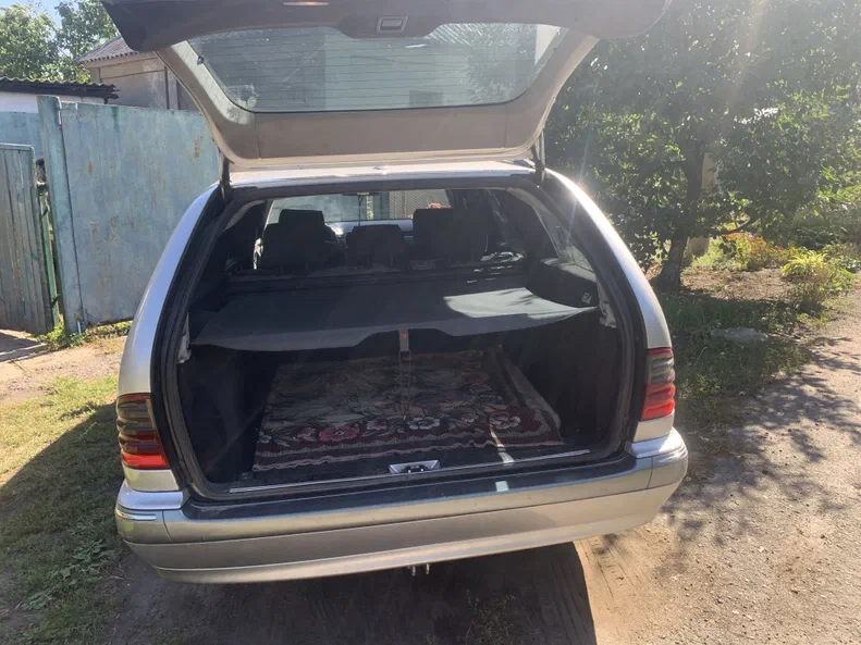 Mercedes-Benz E-Клас 2001 - 7