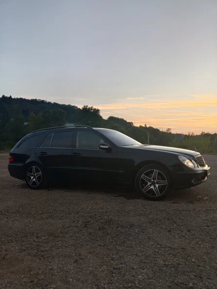Mercedes-Benz E-Клас 2004 - 15