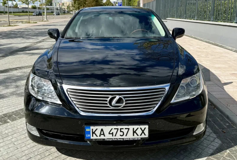Lexus LS 2009 - 7